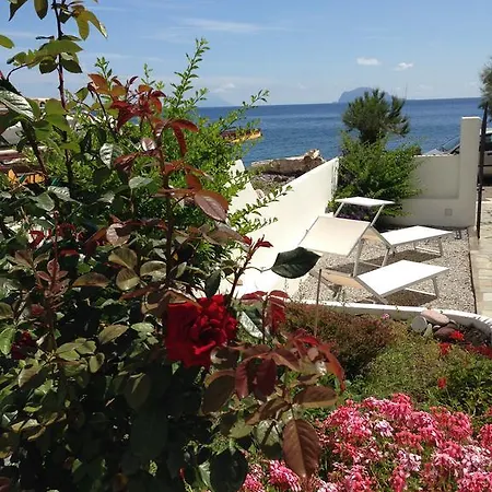 Bed & Breakfast La Goletta Di Salina *